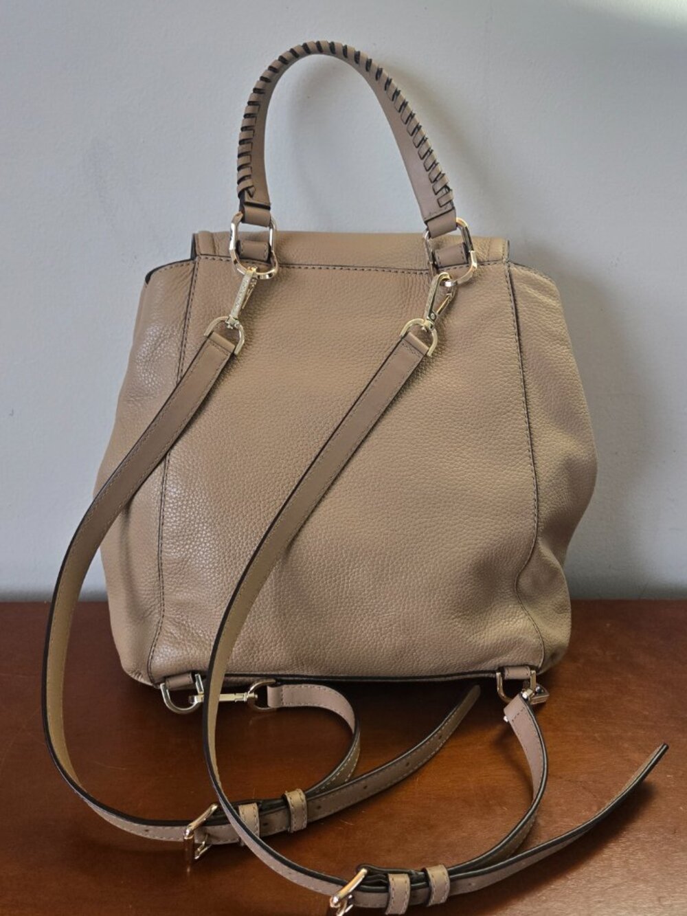 Michael Kors Freya leather backpack - Picture 4 of 10